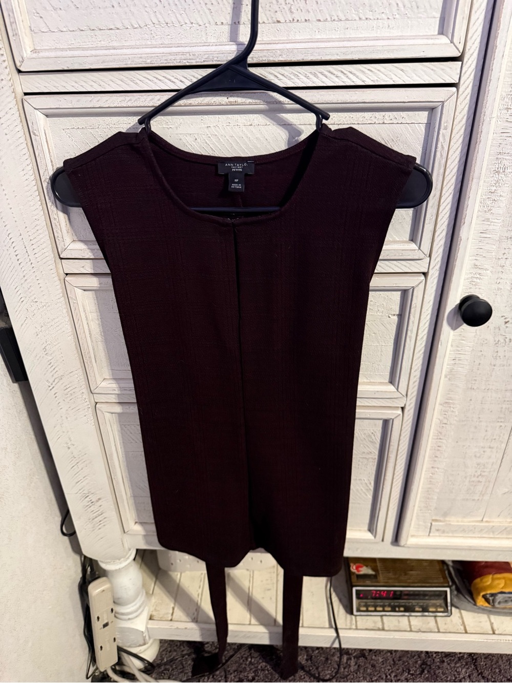 Ann Taylor Plum Sleeveless Knit Tunic with Hem Ties